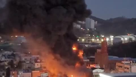 This is a video of a big fire in Suncheon