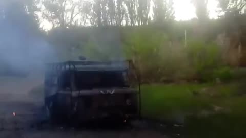 👀💥 The road to Vovchansk: drones mined the road, Orks don't like it very