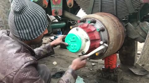 Truck Rear Wheel Hub Greasing Skill _ Grease Wheel Bearings _ Amazing technology process