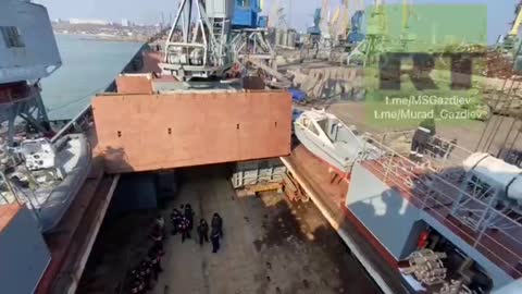 Unloading of the large landing ship "Orsk" in the port of Berdyansk