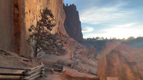 2X Double Speed Climbing Up To Base of Canyon Walls – Smith Rock State Park – Central Oregon – 4K