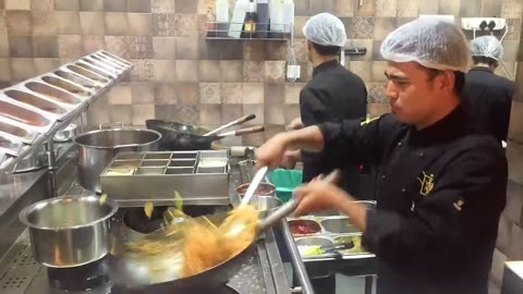 Fastest Chinese food Noodles chef in the world