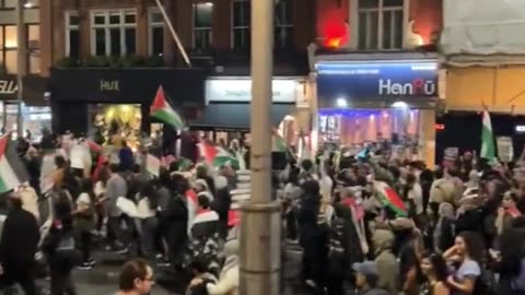 London looks like Islamabad, these people are ready to start the Intifada