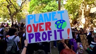 Australian students strike for climate action