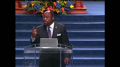 #drmylesmunroe #mylesmunroe Leadership & Passing It On Dr. Myles Munroe