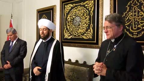 Father Dave prays with the Grand Mufti of Syria - Ahmad Badreddin Hassoun