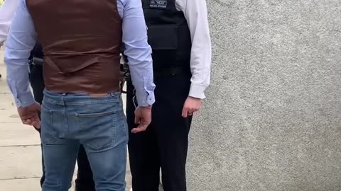 The Traditional Bricklayer Protecting the sir Winston Churchill statue from protests #history