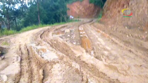 danger road in Nuwakot nepal /trishuli to kimtang highway