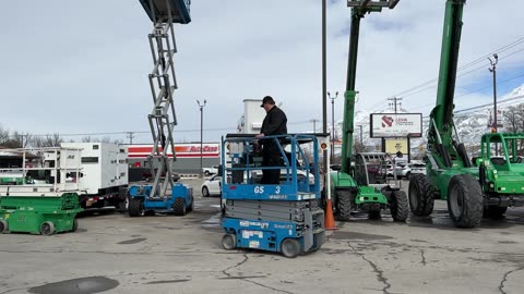 Scissor Lift 2015 Genie GS1930 Electric 19' Platform Extendable