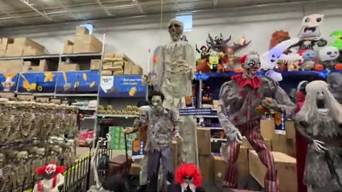 New 2023 Animatronics Hunt: Spirit Halloween, Menards, and Lowe's | Markus' Reaction!