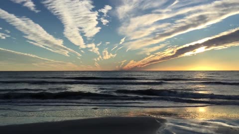 Serenity by the Sea: Calming Ocean Stock Footage