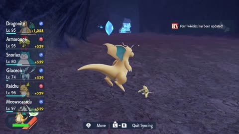 Pokémon Scarlet: Dragonite scouting the area