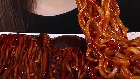 Black Bean Noodles, Spicy Enoki Mushrooms #zoeyasmr #zoeymukbang #bigbites #mukbang #asmr #food #먹방