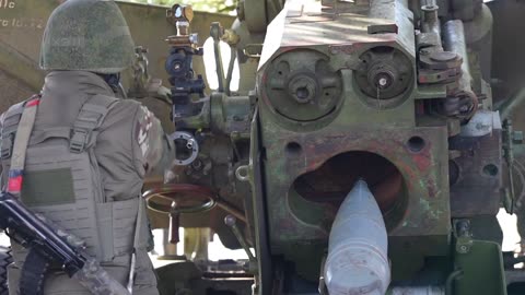 RU POV: Kupyansk direction. Combat work of the “Gyacinth-B” artillery crew.