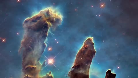 Zoom into Pillars of Creation