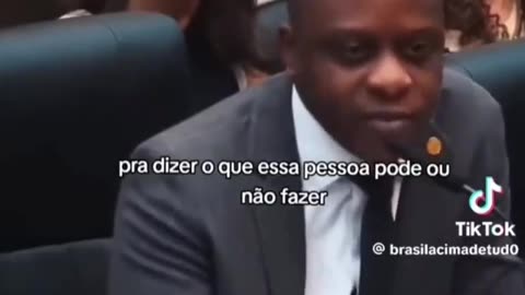 Poucos lêem, muitos se acomodam, como viram nesse vídeo têm Brancos escravizados pelo comunismo.