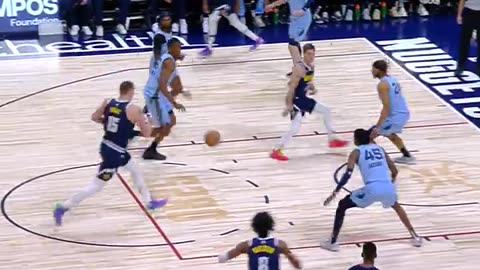 Jokic Heats Up Early! Nuggets Rack Up Points