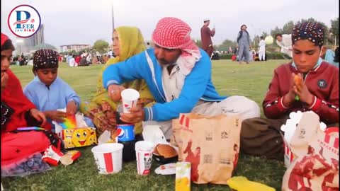 Peer Jan Try KFC Food First time with our family [[ Peer Jan Rind ]]