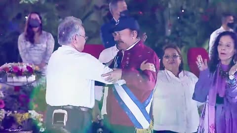 Felicidaded bolivarianas al Comandante Daniel en su cumpleaños