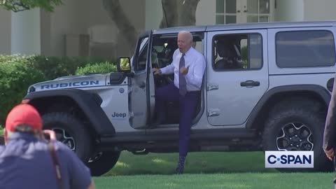 biden with new electric jeep