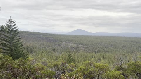 Arriving at Bench Overlook Area – Deschutes National Forest – Whychus Creek Overlook Loop – 4K