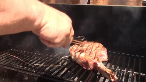 How to Cook Tomahawk Steak