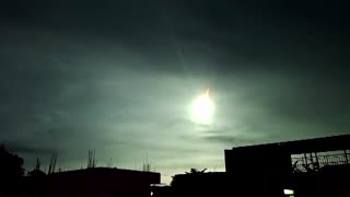 Asteroid lights up the sky over northern Philippines