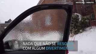 Aprenda como sair de casa com o carro congelado