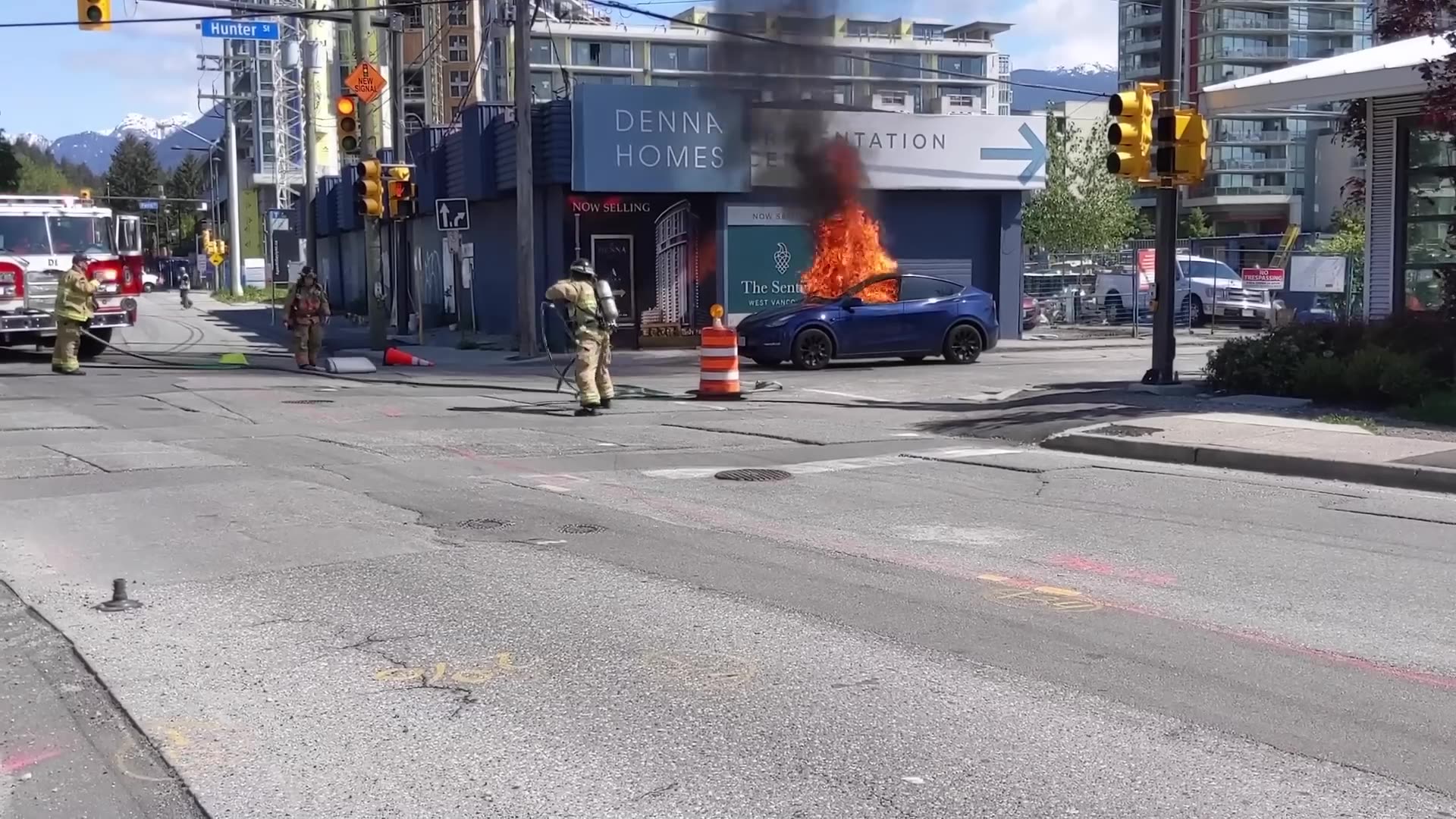 Tesla Owner Breaks Window to Escape Before Vehicle Catches Fire in ...