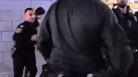 Israeli Police Officers Viciously Beat Up Group of Haredim Ultra Orthodox Jews