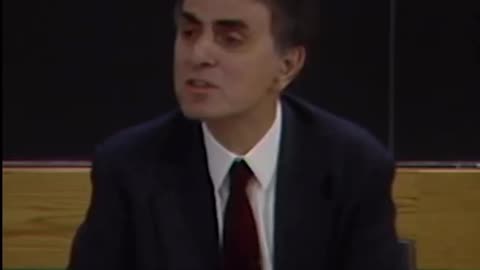 Carl Sagan calls out mainstream media in 1987.