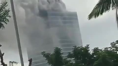 Trade Centre in Abuja, Nigeria catches on fire