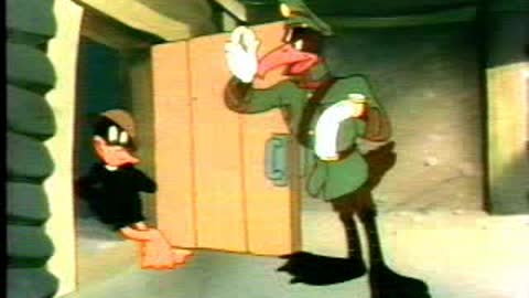 Looney Tunes - Daffy The Commando