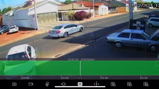 Synchronized Reversing Ends in Rear End Collision