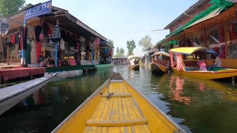 canoe trip in India