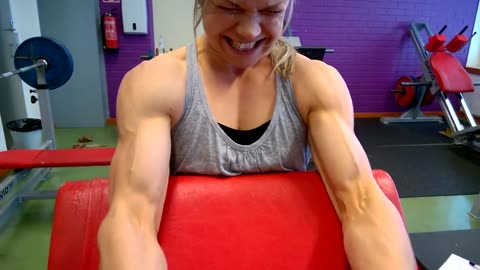 Janni Maria Rauos Preacher Curls And Flexing Biceps