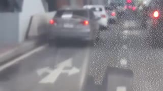 Kind Civilian Assists Officer in Dispersing Traffic Jam