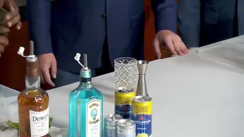 Parisian-inspired cocktails you can enjoy while watching the Paris Olympics | WGN News