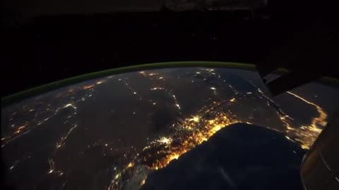 All Alone in the night -Time-laps footage of The Earthas seen from the ISS