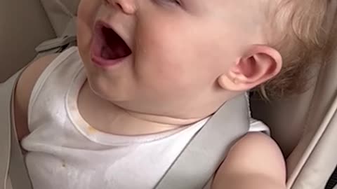 Dad Figures Out How to Get Fussy Baby to Drink Water