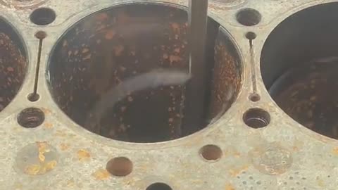 Cylinder fitting removal