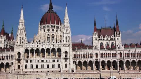 Budapest (Βουδαπέστη) Capital of Hungary