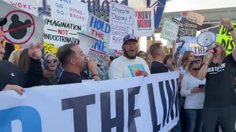 "Grooming Is Wrong!" - Protesters Return to Disneyland Amid Groomer-Gate Scandal