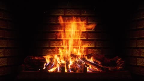 Relaxing Fireplace, Instrumental Christmas Music & Crackling Fire Sounds