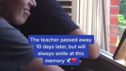 Students sing for their teacher who has cancer 😭😭