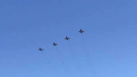 Aircraft skimming rooftops in St Petersburg, Russia May 9th 2018