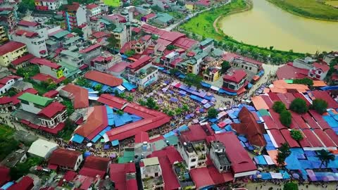 RARE Vietnamese Mountain Food in the Most Colorful Market in the World! - Bac Ha Market-12