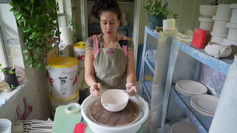 Making a Bowl From Start to Finish - The Entire Pottery Process