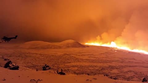 🚨BREAKING: Icelandic volcano erupts near the town of Grindavik after months of powerful earthquakes