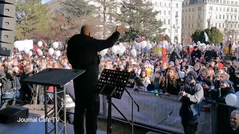 JCTV:Ehrenmann Roland Düringer unterstützt das Pflegepersonal, Demo Votivpark ❤️❤️❤️15.01.